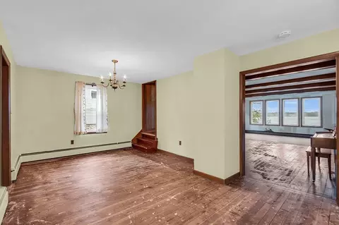 Living - 4 Cross Ct, Webster, MA 01570 photo 2 of 2