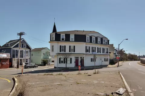 152 Cross St, Somerville, MA 02145