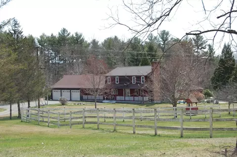 467 Loring Rd, Barre, MA 01005