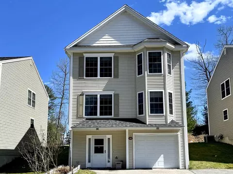 109 Pinehurst Ave #45, Billerica, MA 01821