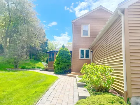 7 Lamplight Cir, Natick, MA 01760 photo 26