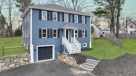 4 Mutton Ln, Weymouth, MA 02189