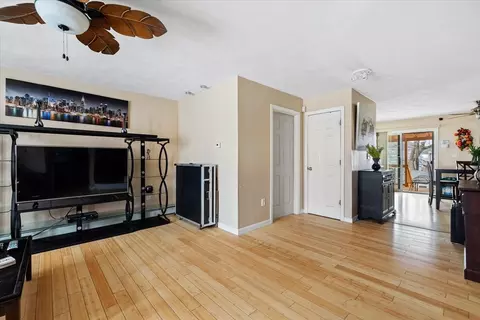 92 Bellevue St, Worcester, MA 01610