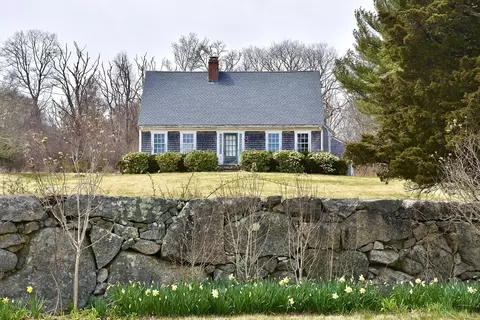 1219 Drift Rd, Westport, MA 02790