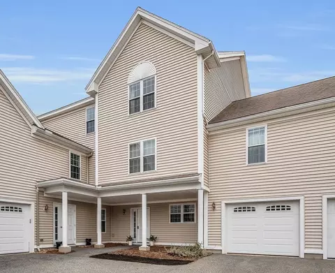 18 Dale St #5 B, Andover, MA 01810