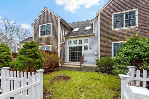 4 Gold Leaf Ln #4, Mashpee, MA 02649 photo 31