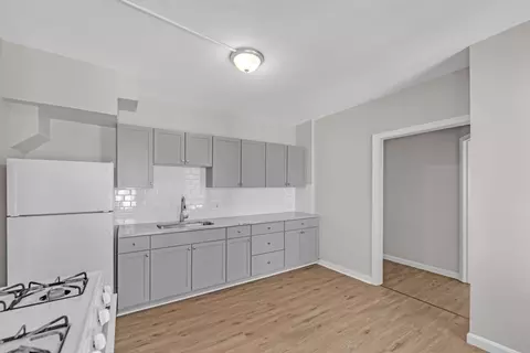 Kitchen - 15 Cedar St, Springfield, MA 01105 photo 2 of 4
