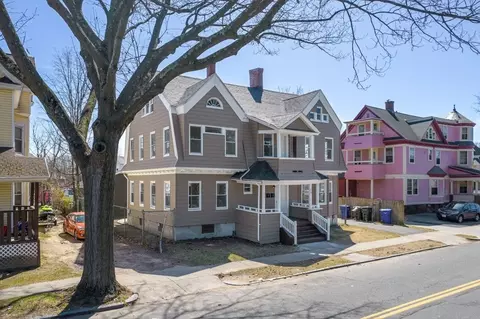 Exterior - 15 Cedar St, Springfield, MA 01105 photo 2 of 4