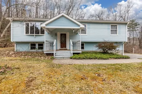 14 Union Rd, Holland, MA 01521