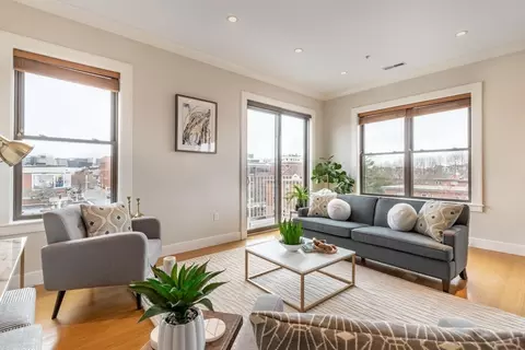 88 B St #302, Boston, MA 02127