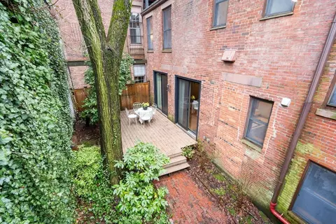 51 Mt Vernon St #1A, Boston, MA 02108