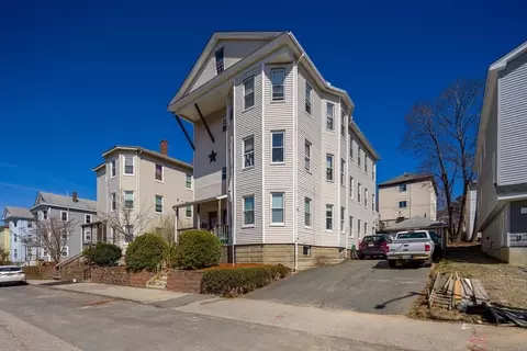 Exterior - 13 Mars St, Worcester, MA 01607 photo 2 of 7