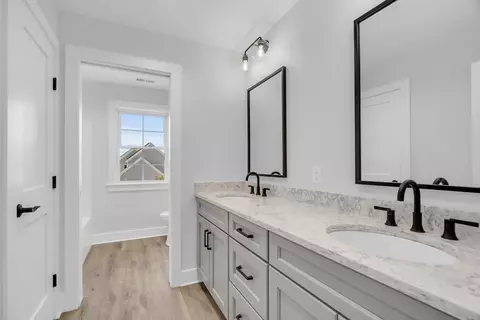 Bath - 6 Barts Way, Acton, MA 01720 photo 5 of 6