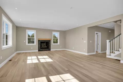 Living - 6 Barts Way, Acton, MA 01720 photo 1 of 3