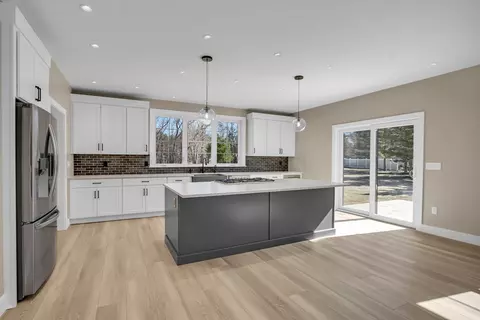 Kitchen - 6 Barts Way, Acton, MA 01720 photo 4 of 6