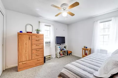 Bedroom - 95 Pond Cir, Mashpee, MA 02649 photo 3 of 3