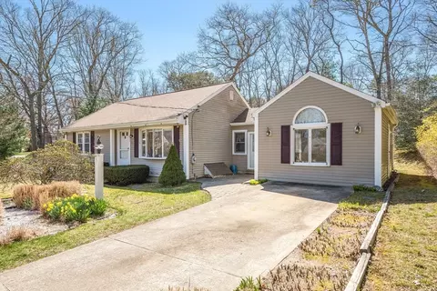 Exterior - 95 Pond Cir, Mashpee, MA 02649 photo 3 of 11