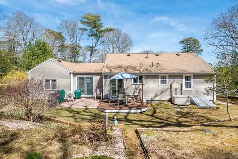 Exterior - 95 Pond Cir, Mashpee, MA 02649 photo 5 of 11
