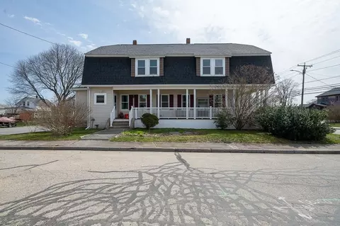 Exterior - 135 Lake St, Webster, MA 01570 photo 8 of 14