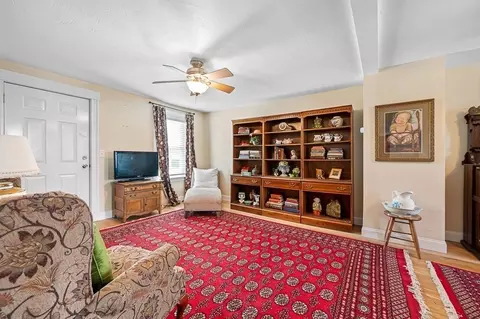 Living - 135 Lake St, Webster, MA 01570 photo 1 of 4