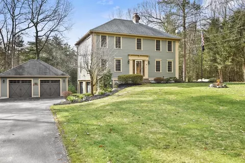 6 Kristopher Ln, Townsend, MA 01474