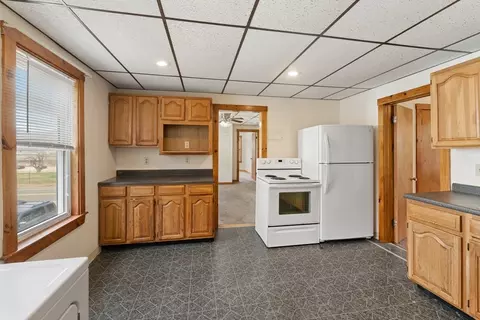 Kitchen - 717 Main St, Warren, MA 01083 photo 6 of 6