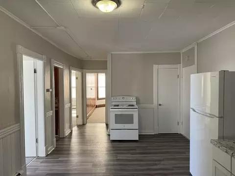 194 Grattan St, Chicopee, MA 01020 photo 7
