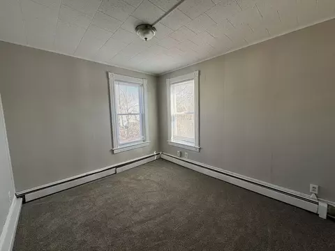 194 Grattan St, Chicopee, MA 01020 photo 10
