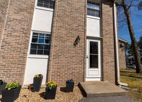 75 Sandy Pond Rd #6, Ayer, MA 01432