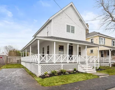 23 Holbrook Rd, Weymouth, MA 02191