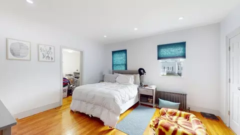 479 High St, Dedham, MA 02026