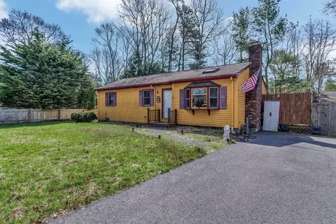Exterior - 18 Ships Lantern Dr, Mashpee, MA 02649 photo 6 of 11
