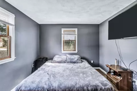 Bedroom - 18 Ships Lantern Dr, Mashpee, MA 02649 photo 7 of 11