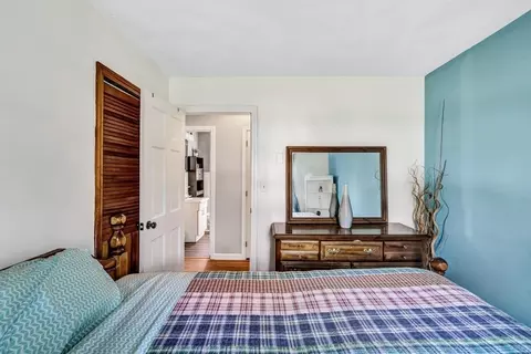 Bedroom - 18 Ships Lantern Dr, Mashpee, MA 02649 photo 5 of 11