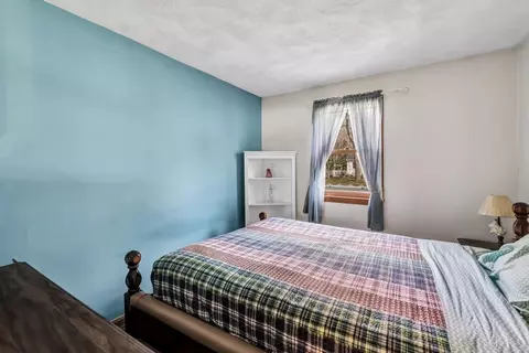 Bedroom - 18 Ships Lantern Dr, Mashpee, MA 02649 photo 4 of 11