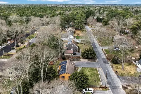View/Area - 18 Ships Lantern Dr, Mashpee, MA 02649 photo 2 of 3