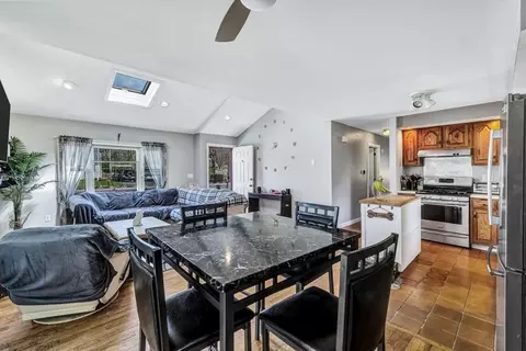Kitchen - 18 Ships Lantern Dr, Mashpee, MA 02649 photo 1 of 4