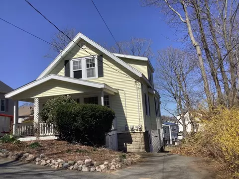 9 Clifton Ave, Saugus, MA 01906