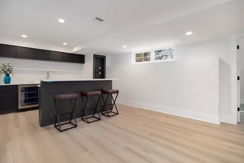 Dining - 18 Whittier Rd, Reading, MA 01867 photo 2 of 3