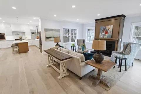 Living - 18 Whittier Rd, Reading, MA 01867 photo 1 of 7