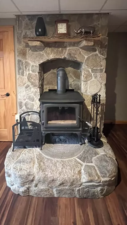Living - 236 Manchaug Rd, Sutton, MA 01590 photo 6 of 6