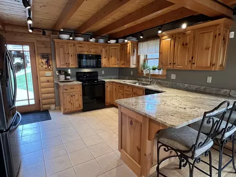 Kitchen - 236 Manchaug Rd, Sutton, MA 01590 photo 1 of 3