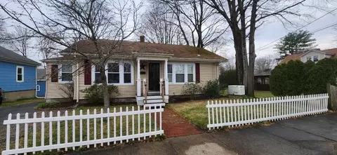 18 Clarence St, Attleboro, MA 02703