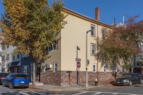 2 Cottage St # -6, Boston, MA 02128