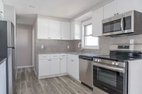 Kitchen - 14 David Rd, Framingham, MA 01701 photo 4 of 4