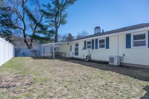 Exterior - 14 David Rd, Framingham, MA 01701 photo 6 of 7