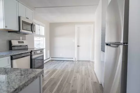 Kitchen - 14 David Rd, Framingham, MA 01701 photo 3 of 4