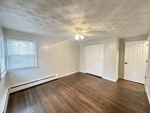38 Hadley St, Springfield, MA 01118 photo 7