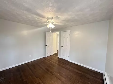 38 Hadley St, Springfield, MA 01118 photo 12