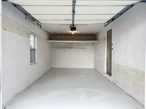 38 Hadley St, Springfield, MA 01118 photo 16
